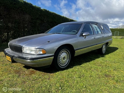 Buick Roadmaster Wagon.