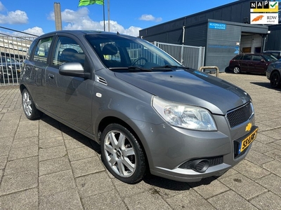 Chevrolet Aveo 1.2 16V LS B-clever. LEES advertentie