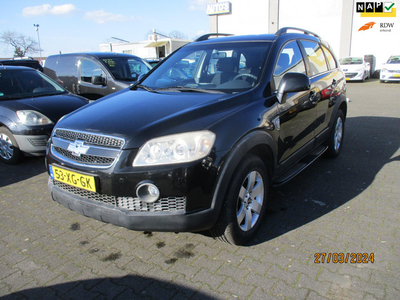 Chevrolet Captiva Chevrolet Captiva 2.4i Class 7 PERSOONS-AIRCO-NAVIGATIE