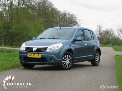 Dacia Sandero 1.4 Lauréate / NWE APK BIJ AFLEVERING !