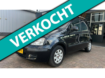 Fiat Panda 1.2 Sempre 5-deurs apk 11-11-2023 airconditioning elektrische pakket trekhaak cd-speler 110dzkm nap nette auto