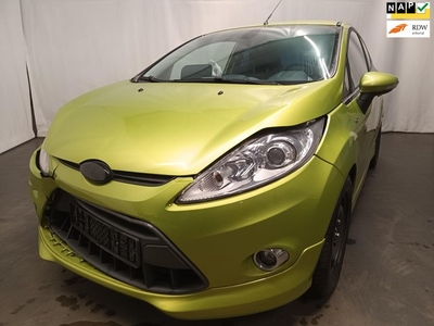 Ford Fiesta 1.25 Titanium SCHADEAUTO!!