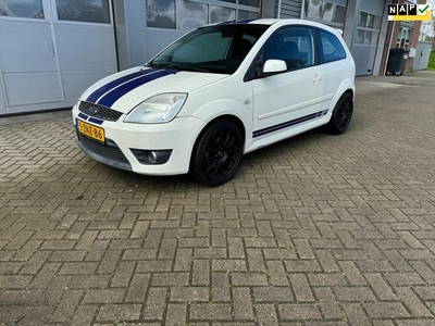 Ford Fiesta 2.0-16V ST