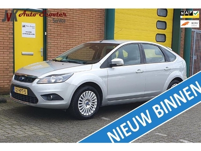 Ford Focus 1.6 Titanium Airco Clima! Trekhaak! Navigatie!