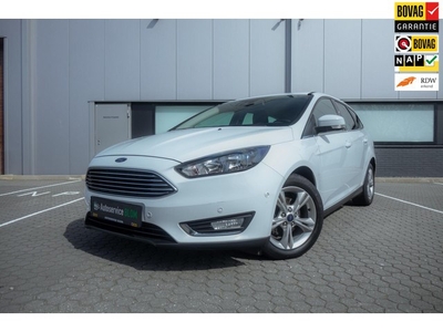 Ford Focus Wagon 1.0 EcoBoost Titanium met nieuwe