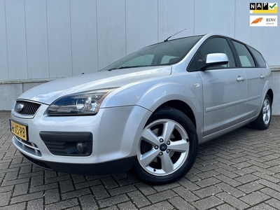 Ford Focus Wagon 1.6-16V Futura Automaat, NL auto...