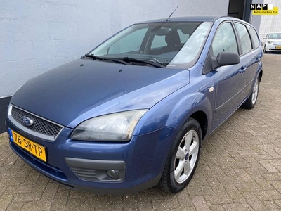 Ford Focus Wagon 2.0-16V Futura - Trekhaak - NIEUWE APK!!