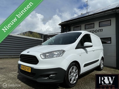 Ford Transit Courier 1.5 TDCI Ambiente met airco en p-sensor