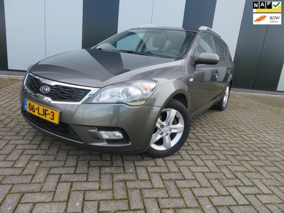 Kia Cee'd 1.4 CVVT X-ecutive