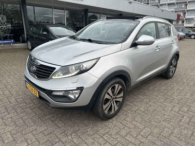 Kia Sportage 2.0 Super Pack Panodak Klima Trekhaak Navi Pdc ACamera Lmv Leer