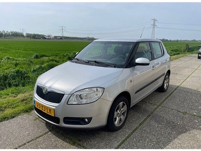 Škoda Fabia 1.6-16V AUTOMAAT, AIRCO (bj 2008)