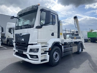 MAN TGS 18.360 4x2 HYVA Portaalarm 14T