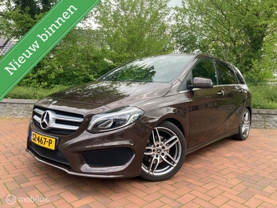 Mercedes B-klasse 180Business AMG-LINE/AUTOMAAT/TREKHAAK