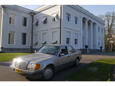 Mercedes-Benz 200-serie 200 E, W124