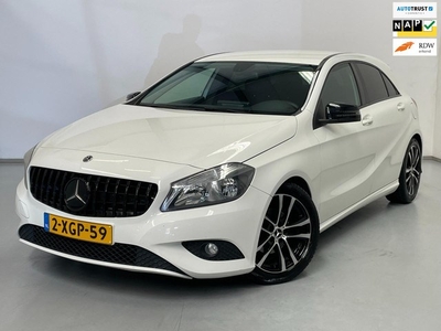 Mercedes-Benz A-klasse 180 / AMG Look / AMG Uitlaatsysteem