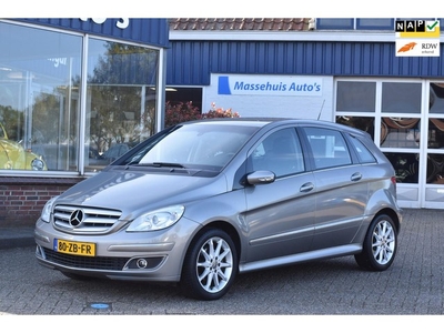 Mercedes-Benz B-klasse 200 Airco Cruise Trekhaak 1500kg PDC