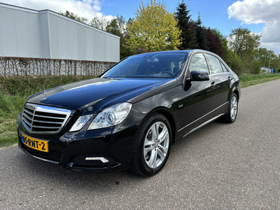 Mercedes-Benz E-Klasse 250 CGI Avantgarde / AUTOMAAT / CRUISE / NAVI / STOELVERWARMING / 143dkm!