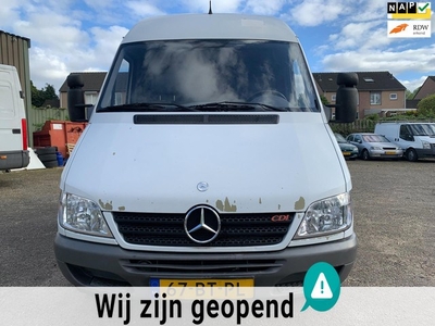 Mercedes-Benz Sprinter 208 CDI 2.2 300