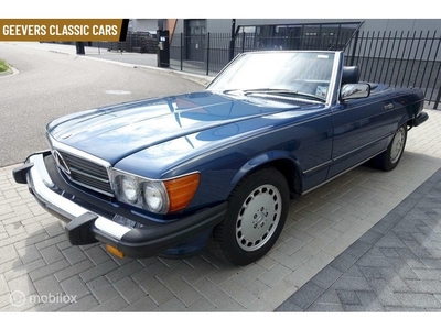 Mercedes W107 560SL AUTOMATIC 2 TOPS CABRIOLET