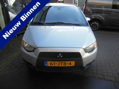 Mitsubishi Colt 1.3 Intro Edition Staat in DE KRIM