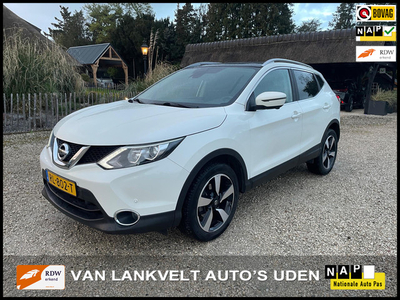 Nissan Qashqai 1.2 Connect Panorama, Trekhaak, Keyless, 18 inch