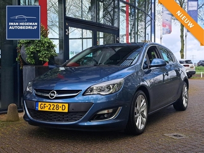 Opel Astra 1.4 Turbo Sport + Navi ECC PDC + Camera