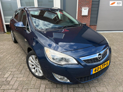 Opel Astra 1.6 Cosmo / Leder / AUX / Cruise / NAP / LM