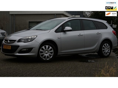 Opel Astra Sports Tourer 1.4 Blitz 6 maanden autotrust