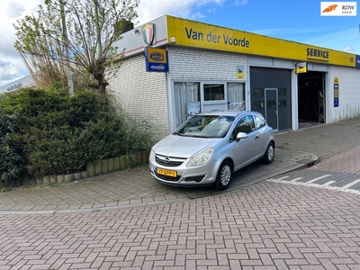 Opel Corsa 1.0-12V Essentia