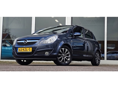 Opel Corsa 1.2i 16V '111' Edition 2e Eigenaar APK 04-2025