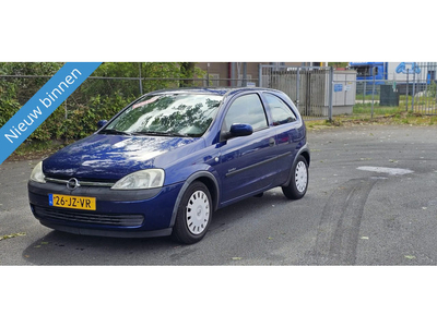 Opel Corsa 1.2-16V Comfort NETTE AUTO RIJD EN SCHAKELT GOED