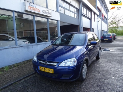 Opel Corsa 1.2-16V Enjoy Automaat