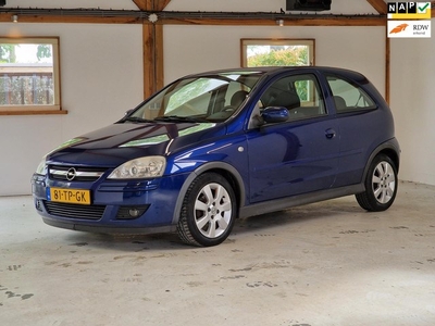 Opel Corsa 1.2-16V Silverline (Airco / Cruise / LM Velgen)