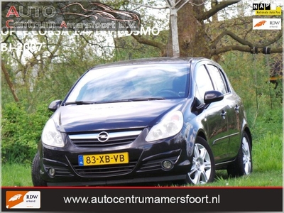 Opel Corsa 1.4-16V Cosmo ( INRUIL MOGELIJK )