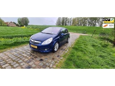 Opel Corsa 1.4-16V Cosmo NIEUWE APK