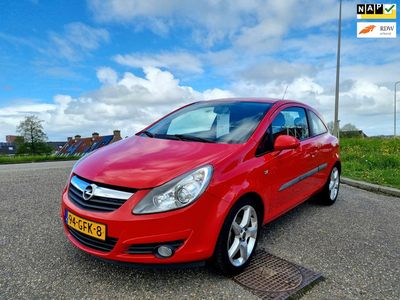 Opel Corsa 1.4-16V Sport/ VOLAUTOMAAT/NAP/APK/AIRCO/VELGEN NIEW BANDEN /RIJD PERFECT/INRUIL MOG !!!