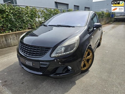 Opel Corsa 1.6-16V T OPC RECARO SCHAALSTOELEN AIRCO