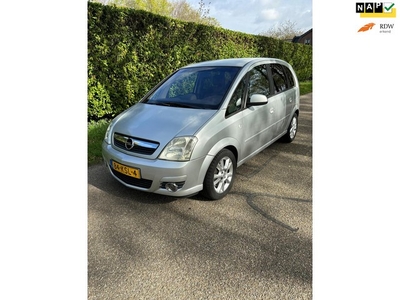 Opel Meriva 1.8-16V Cosmo