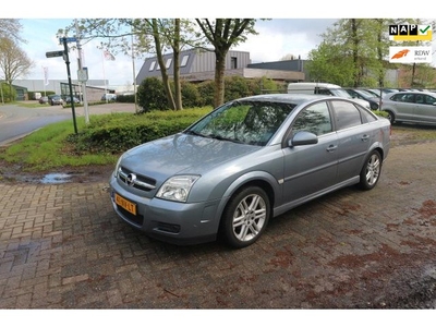 Opel Vectra GTS 2.2-16V Elegance LEES TEKST