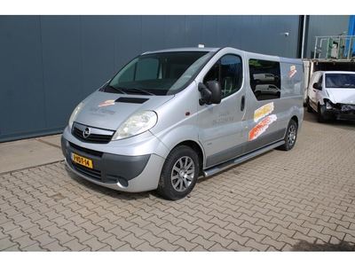 Opel Vivaro 2.5 CDTI L2H1 DC Distributie gebroken. Marge