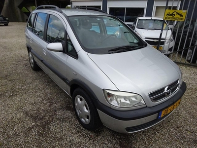 Opel Zafira 1.6-16V Comfort