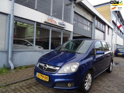 Opel Zafira 1.8 Essentia