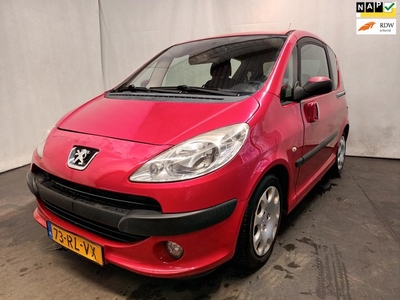 Peugeot 1007 1.4 Gentry SCHADEAUTO!!