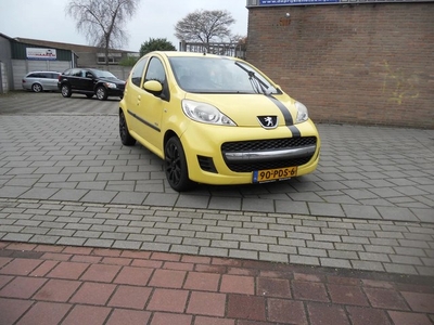 Peugeot 107 1.0-12V Millesim 200 (bj 2011)