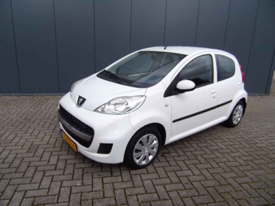 Peugeot 107 1.0-12V Sublime//5DRS//AIRCO