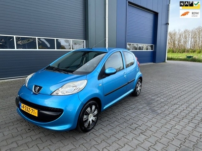 Peugeot 107 1.0-12V XR Airco