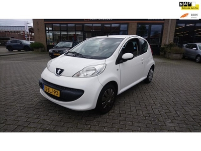 Peugeot 107 1.0-12V XR met Airco & nieuwe Apk !....