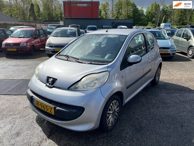 Peugeot 107 1.0-12V XR Motor start en rijdt