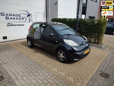 Peugeot 107 1.0-12V XS Nieuwe APK