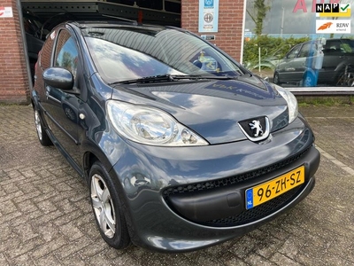 Peugeot 107 1.0-12V XS Urban Move